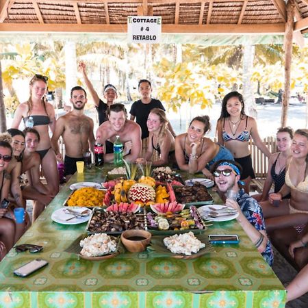 Mad Monkey Hostel Siargao (Adults Only) Генерал-Луна Экстерьер фото