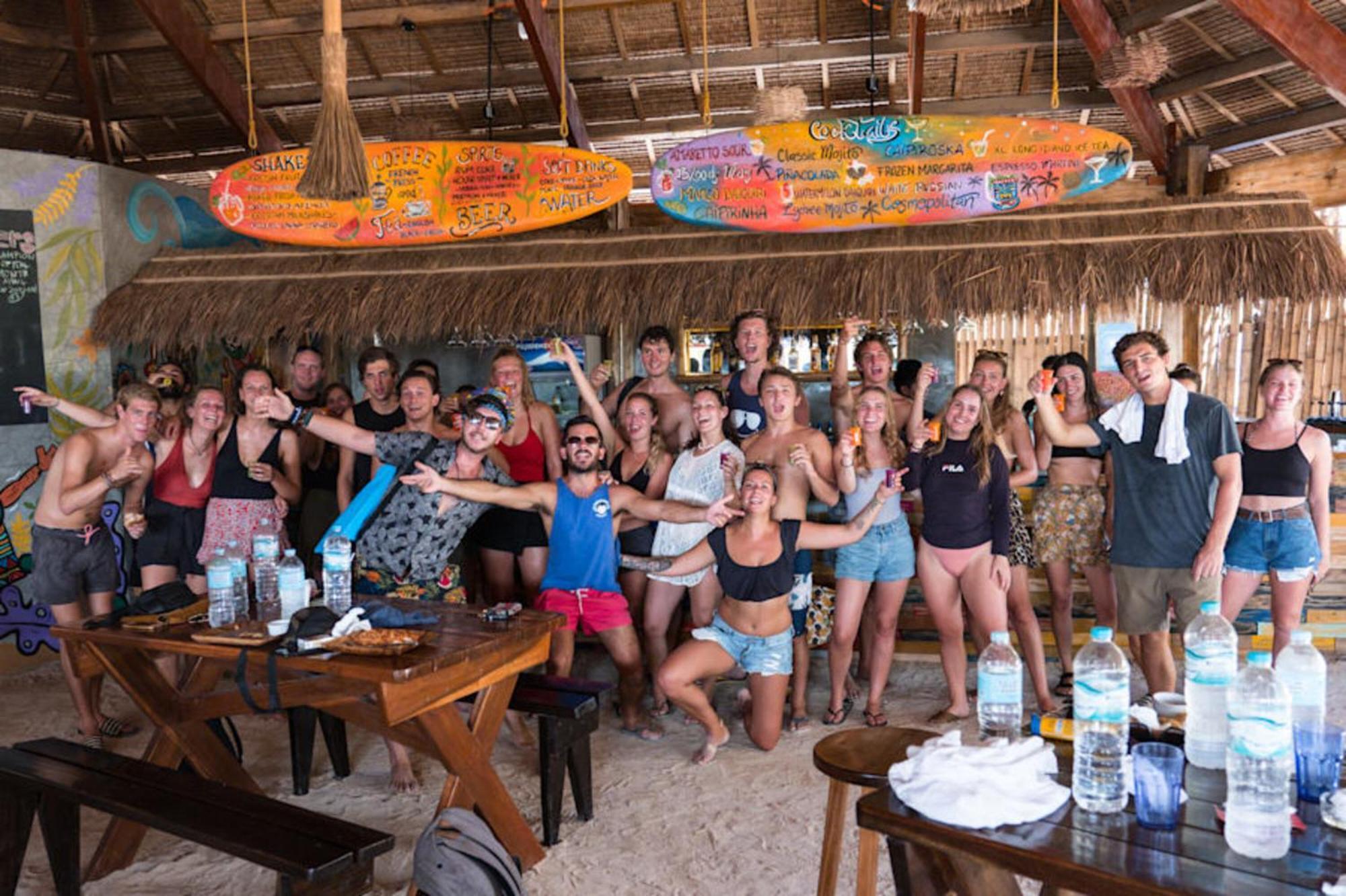 Mad Monkey Hostel Siargao (Adults Only) Генерал-Луна Экстерьер фото